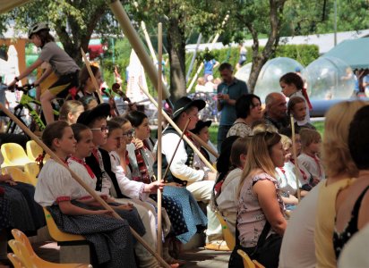 Fragment pierwszego dnia 32. Przeglądu Dziecięcych Zespołów Folklorystycznych